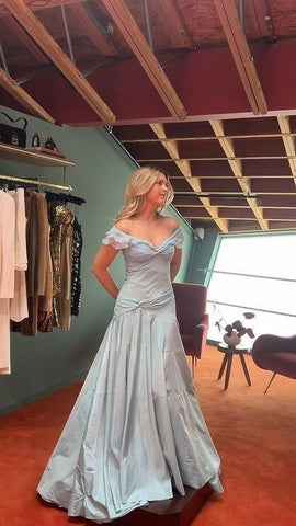 Off-the-shoulder Elegant A-Line Blue Chiffon Long Prom Dresses