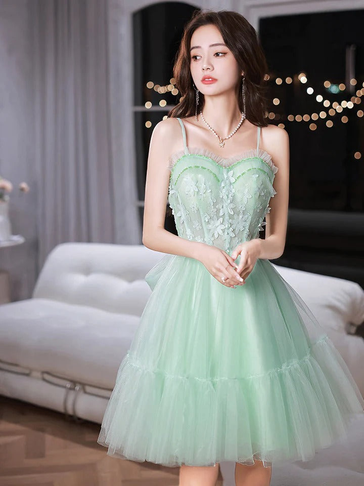 Green sweetheart neck tulle lace short prom dress