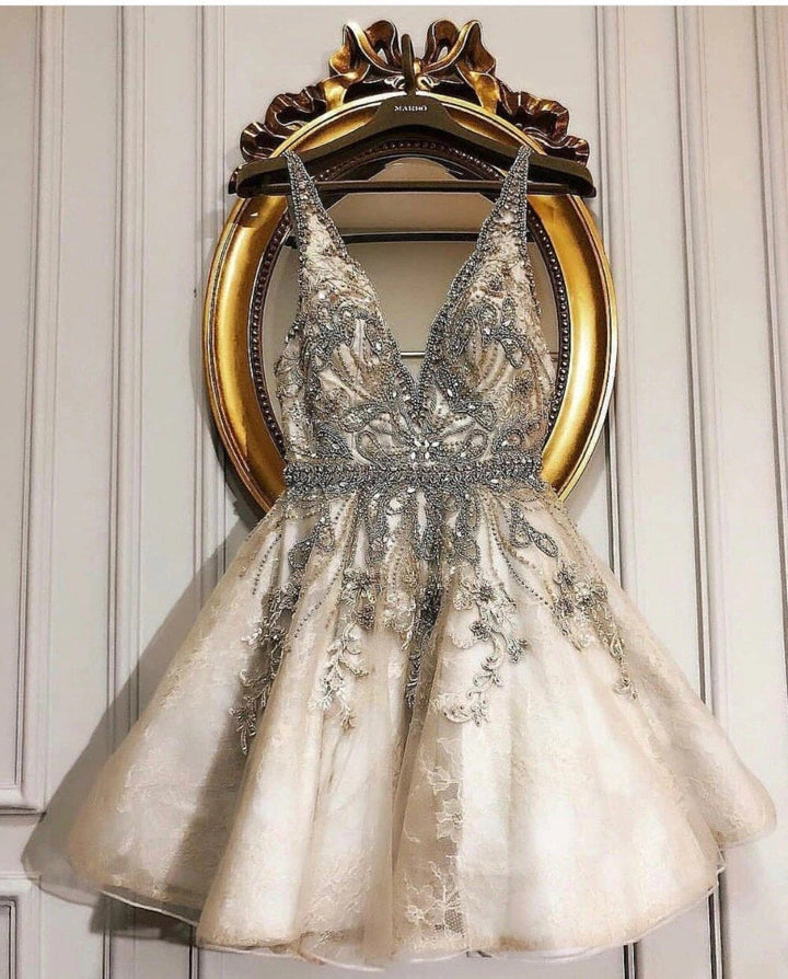 Spaghetti Straps Tulle Beads Deep V Neck Homecoming Dresses V Back Short Prom Dress BD22061