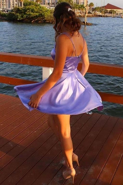 Spaghetti Straps V Neck Lilac Homecoming Dress With Pockets Backless Prom Dresses BD22059